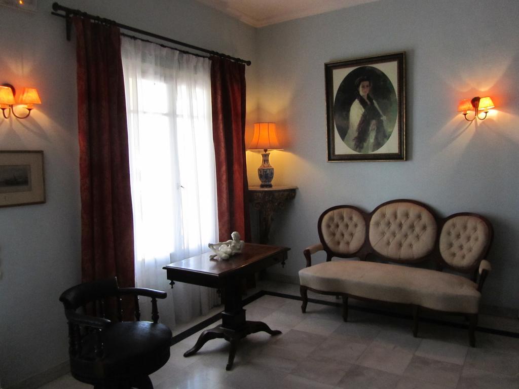 Levant Hotel بيليكاس الغرفة الصورة